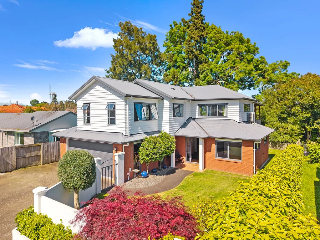 Hamilton East 4ห้องนอน Ideal Family Home in Top School Zone