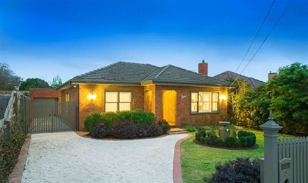 Four-bedroom House in Glen Iris