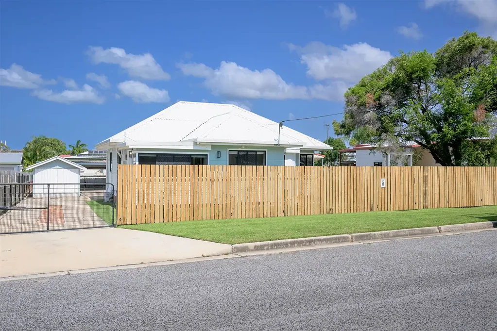 12 Buller Street, South Gladstone, QLD 4680