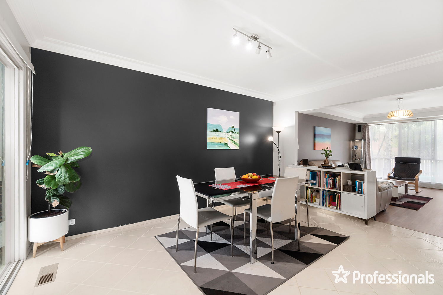 UNIT 1 2-4 STATION ST, MOOROOLBARK VIC 3138, 0 rūma, 0 rūma horoi, Unit