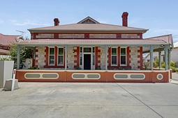 113 Salisbury Highway, Salisbury