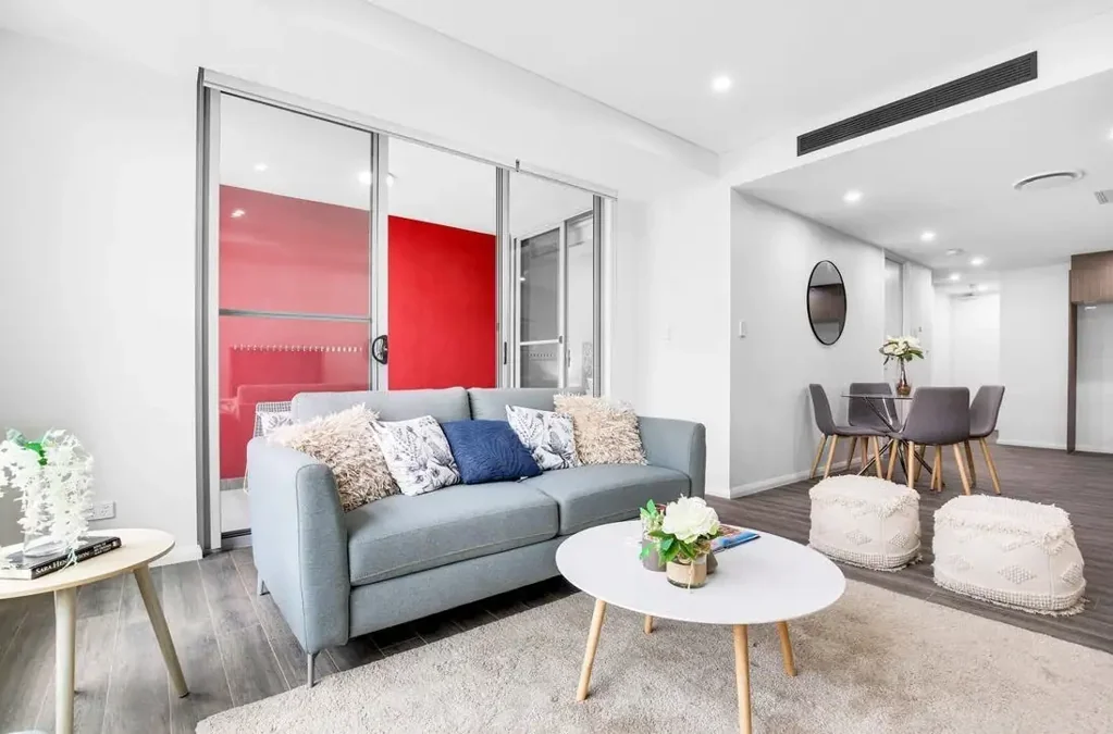 Dulwich Hill 1Habitaciones Large and Stylish 1 Bedder in Central Location | Approx. 78sqm On Title