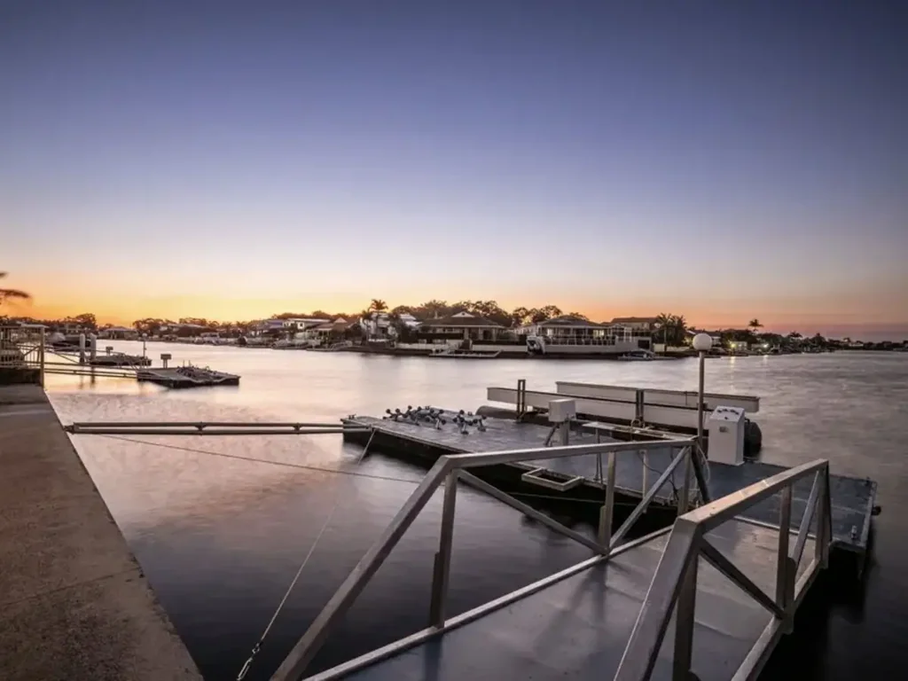 Bongaree 4Moenga Long Water View-Canal Front
