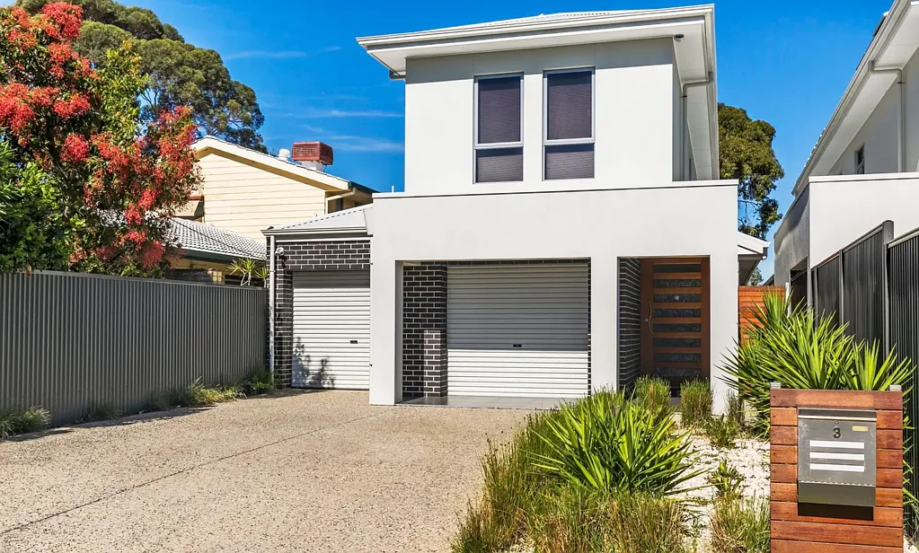 Novar Gardens 4房  EXECUTIVE LIVING IN SOUGHT AFTER COASTAL LOCATION