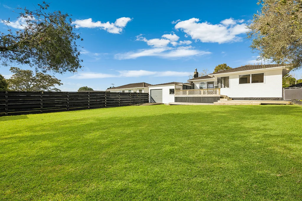 Glen Eden 3બેડરૂમ Sunshine, Space & Style!