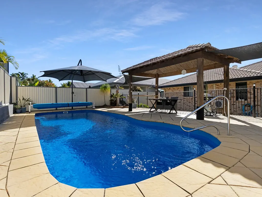 Urangan 4 Bedroom UNDER CONTRACT | Incredible Family-sized Beachside Home