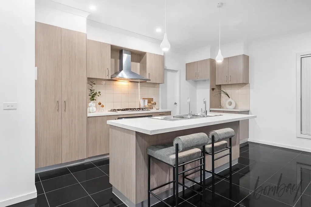 Spacious Family Home for Rent in Craigieburn