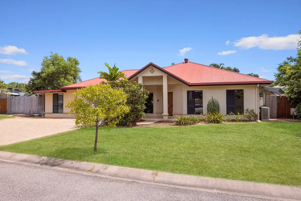 Douglas 4غرفة نوم EXCELLENT LARGE INVESTMENT HOME IN DOUGLAS