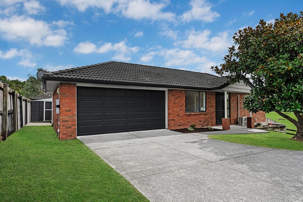 31 Misty Valley Drive, Henderson, Waitakere City, Auckland