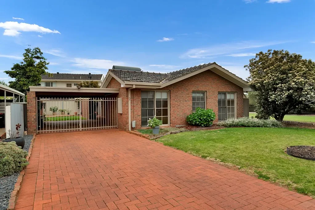 Red Cliffs 3Zimmer LIVE IN, INVEST IN OR RETIRE IN