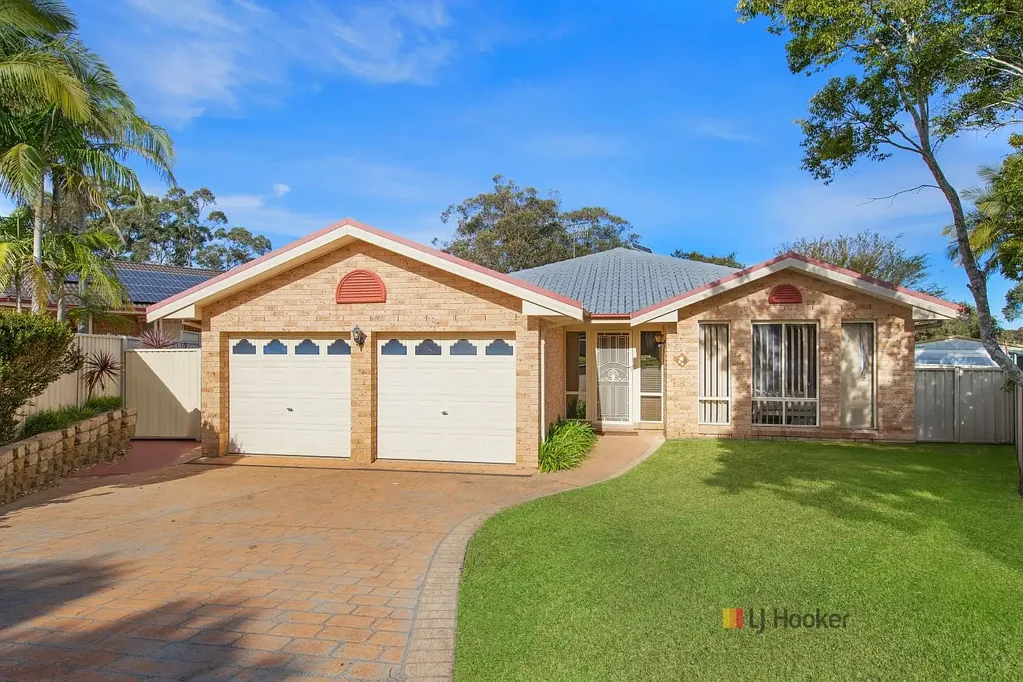 8 Nicoli Close, Buff Point, NSW 2262