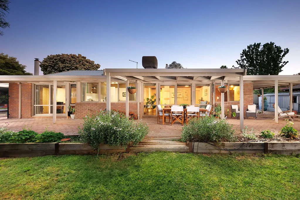 Wodonga 3房  Architect-designed comfort