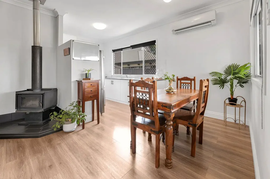 Oxenford 4房  PRIVATE INSPECTION AVAILABLE - CONTACT AGENT TO ARRANGE