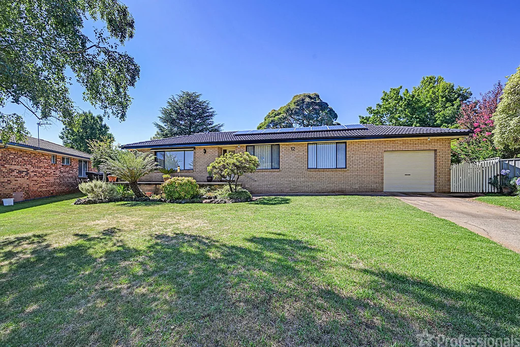 12 Heath Place, Orange, NSW 2800