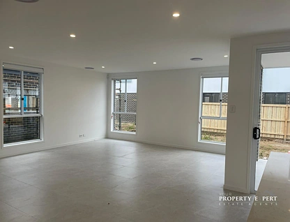 18 Flame Street, Box Hill, NSW 2765, 6 Kuwarto, 3 Banyo, House