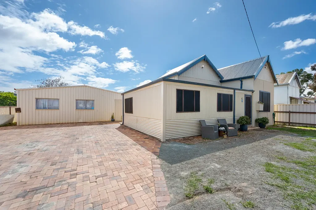 135 Wittenoom Street, Boulder, WA 6432