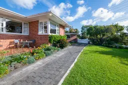 8 Ava Avenue, Titirangi