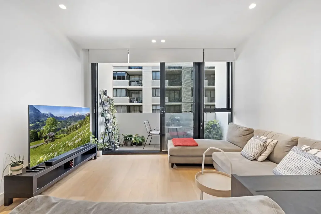 Designer one bedroom apartment in Eve