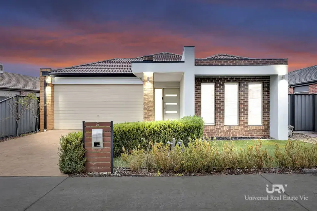 5 Black Range Avenue, Craigieburn, VIC 3064