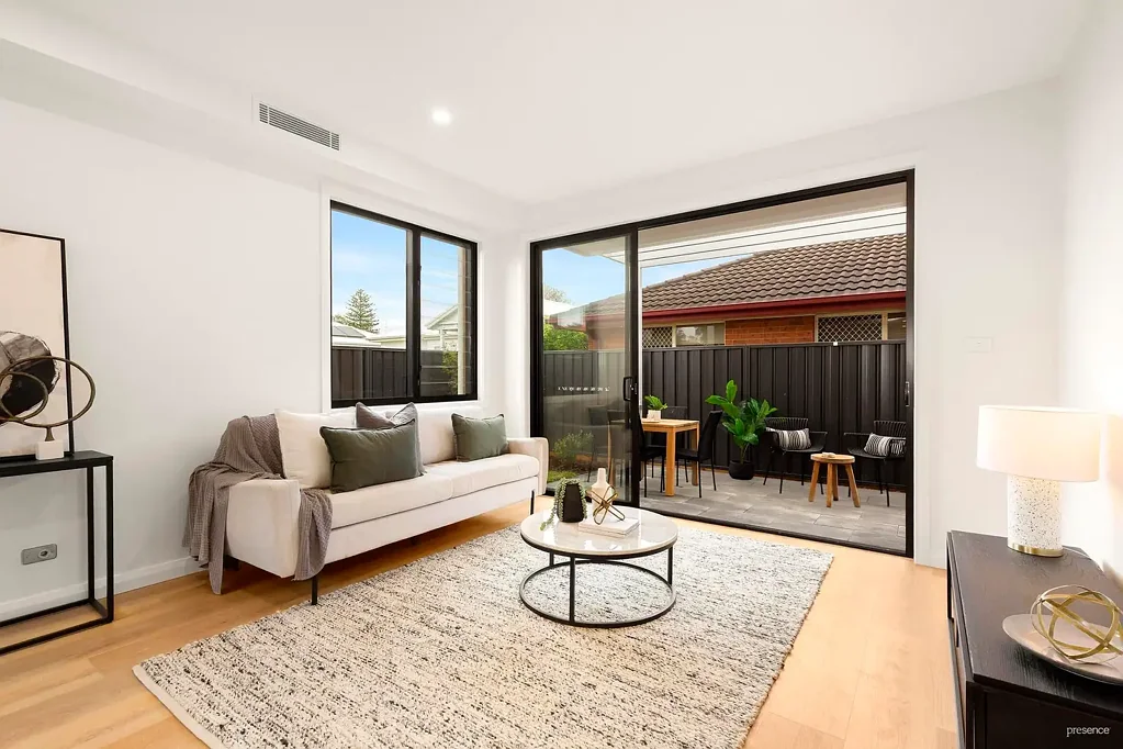 Merewether 3कमरा Brand New Luxury Townhome in Sought-After Coastal Locale