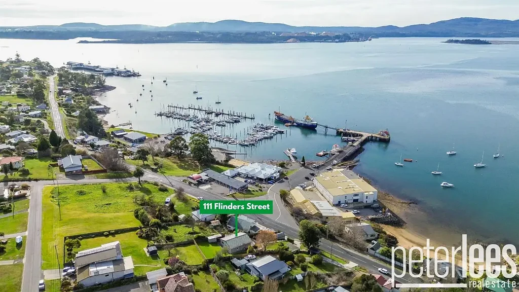 111 Flinders Street, Beauty Point, TAS 7270