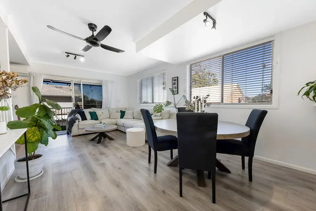 Mooloolaba 2Phòng ngủ Stylishly-Renovated Townhouse in the Heart of Mooloolaba