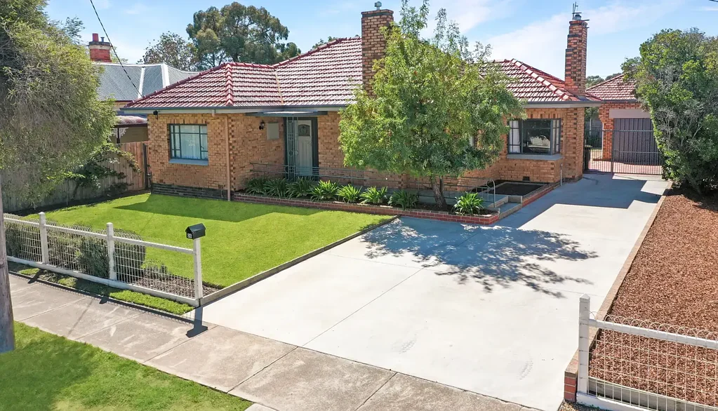 Stawell 3Moenga Classic Charm Meets Modern Living