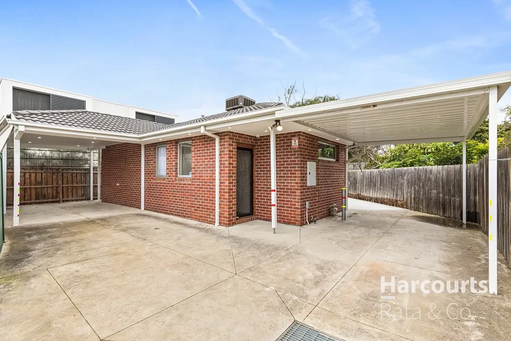 Spacious 3 Bedroom Home with Natural Light and Modern Amenities