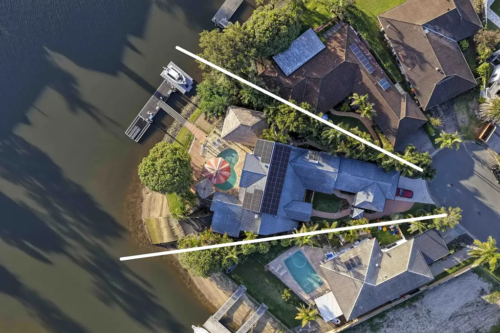 Broadbeach Waters 5غرفة نوم A Grand 1,249m2 Point Position Waterfront Property