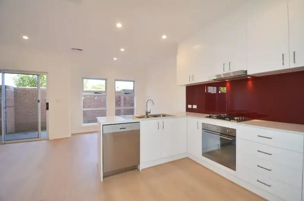 Prospect 3Kwarto 3 Bedroom Modern Townhouse in Prospect
