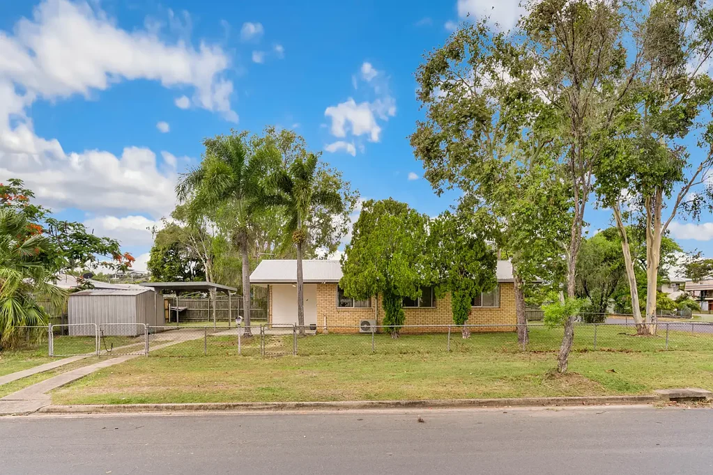 2 Price Avenue, Kawana, QLD 4701