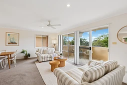 10/2 Chapman Crescent, Avoca Beach