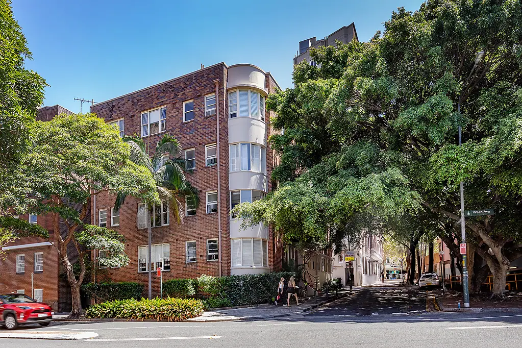 4/3 Barncleuth Square, Potts Point, NSW 2011