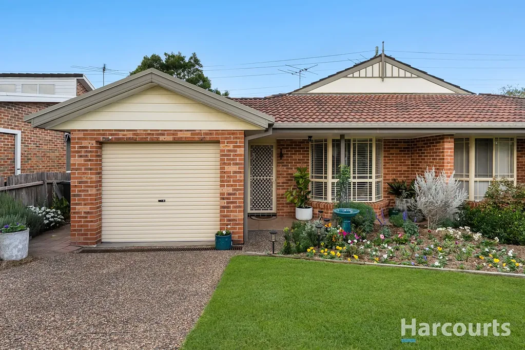 Mount Hutton 2房  Duplex in a quiet cul-de-sac, just a stroll to Lake Macquarie Square
