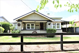 50 Sutton Street, Cootamundra