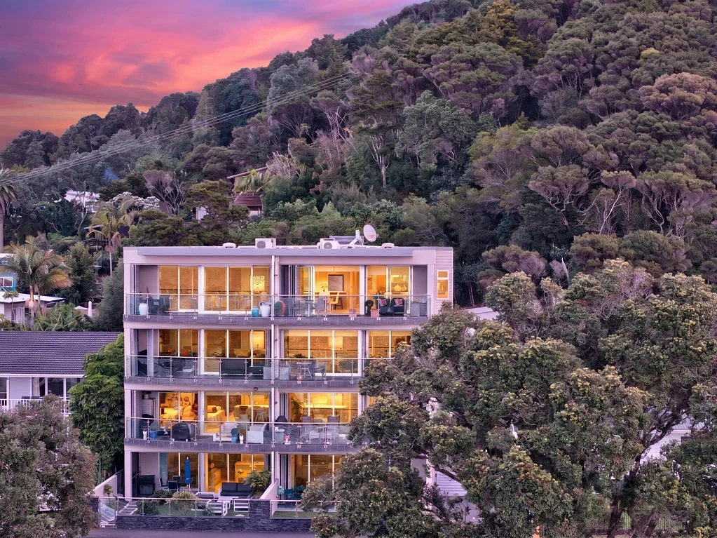 Paihia 3ਬੈੱਡਰੂਮ Waterfront Penthouse with Panoramic Bay Views