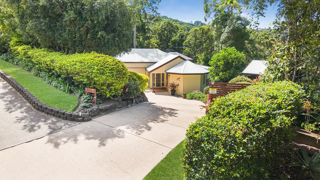 Buderim 4房  Classic Queenslander Charm Meets Modern Living in Blue-Chip Buderim