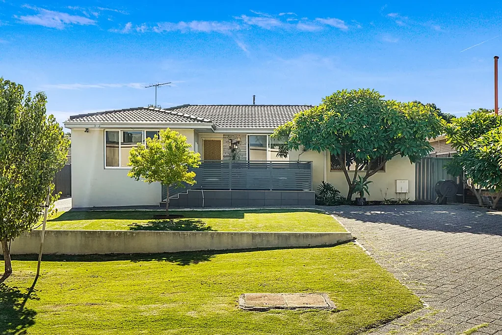 5 Farina Drive, Yokine, WA 6060