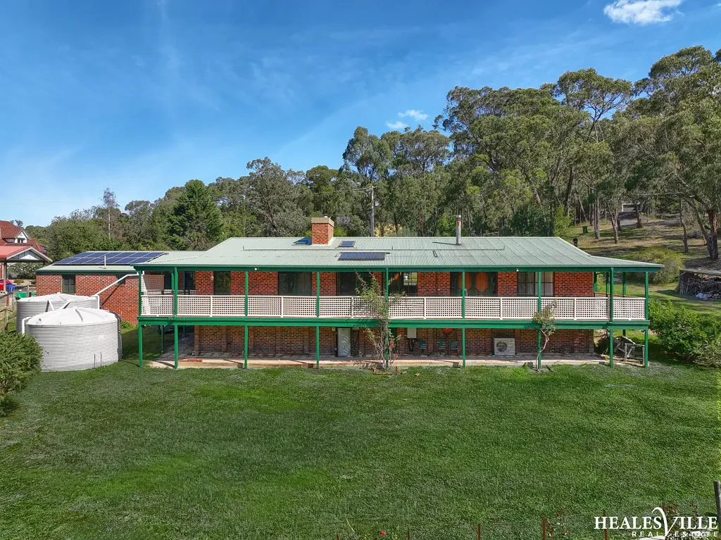 18 Chaffer Street, Chum Creek, VIC 3777