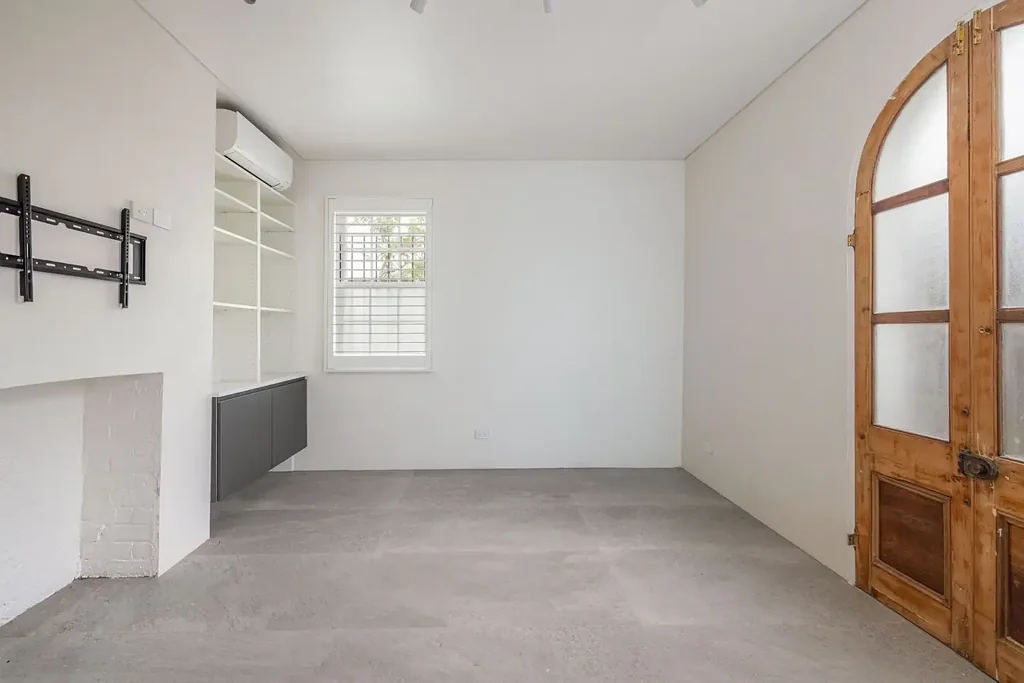 Stylish & sunlit terrace in the heart of Surry Hills