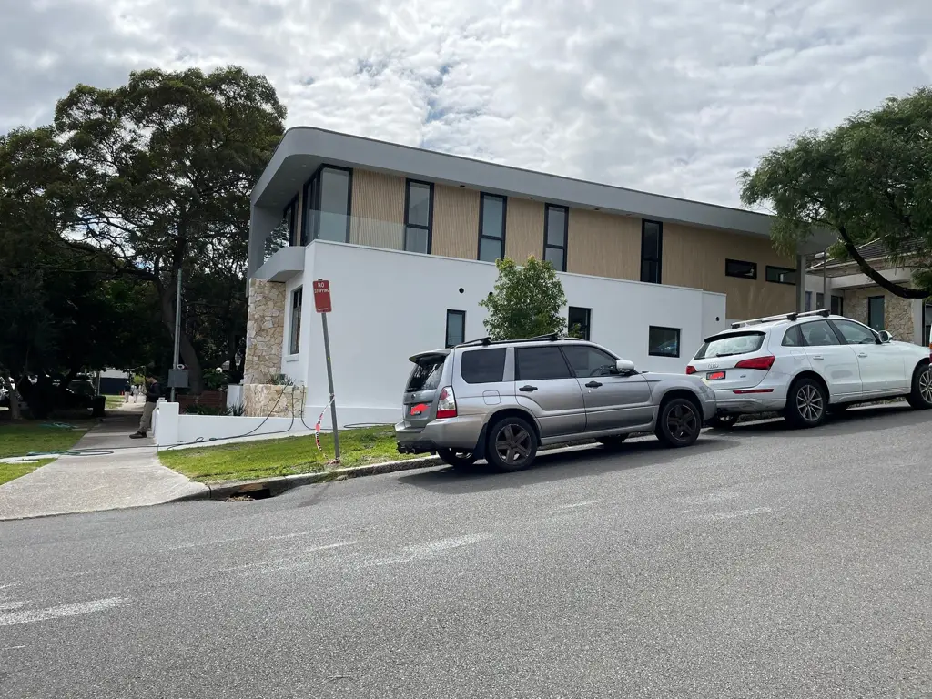 Self-contained Furnished Studio in Kingsford- Walk to UNSW