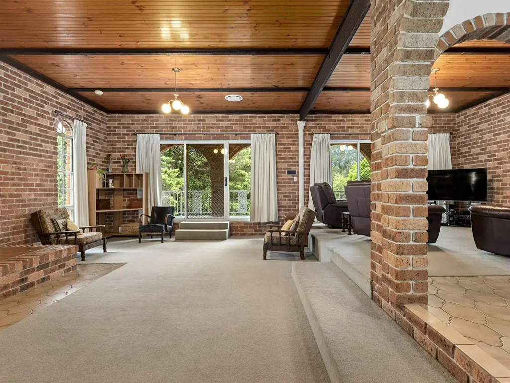 Spacious double brick home positioned in a highly convenient location