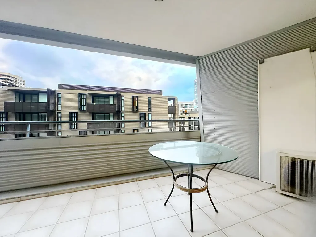 Spacious 1 Bedroom Unit