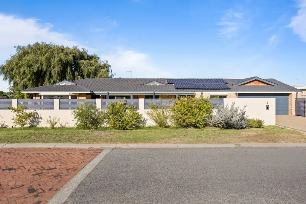 1 Cocos Court, Warnbro, WA 6169
