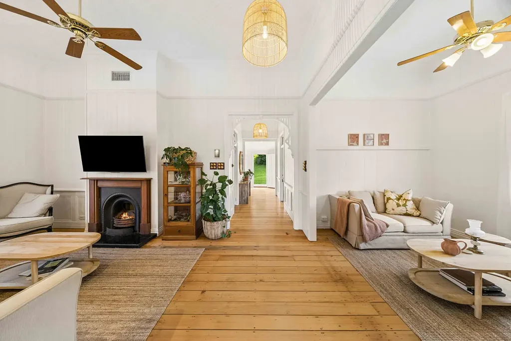 North Maleny 3房  "A masterpiece of character, reimagined for modern living"