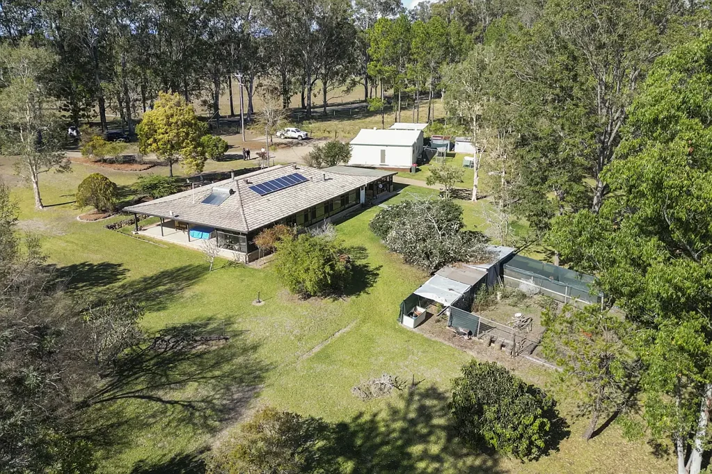 Rushforth Loads of Space and Two Kitchens Just Minutes from South Grafton