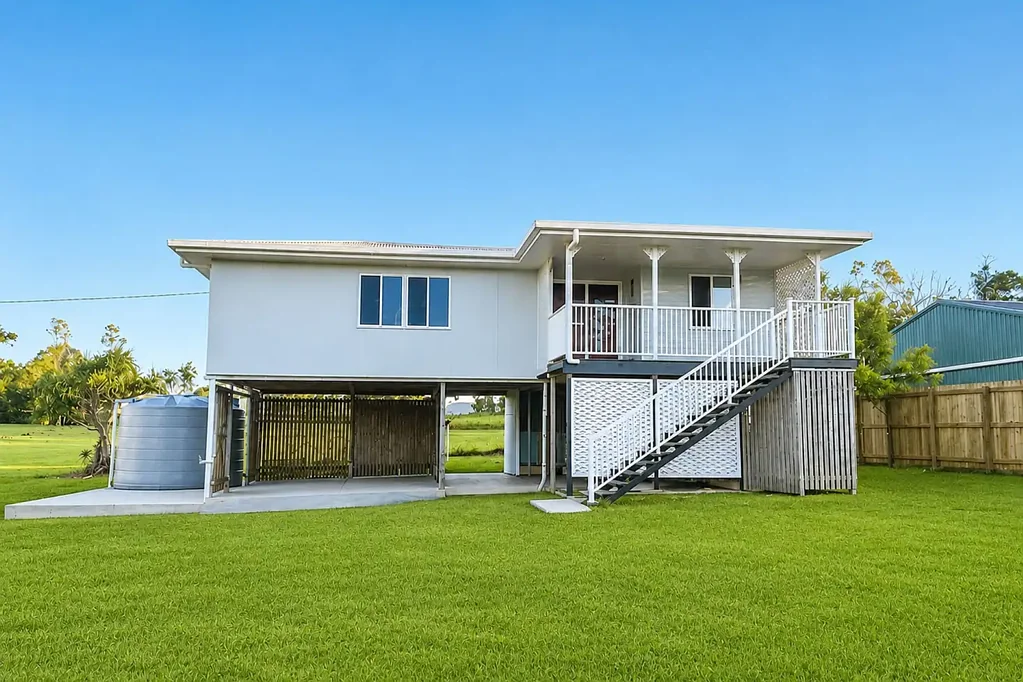 3 Bedroom Semi-Rural Acreage Home – Strathdickie