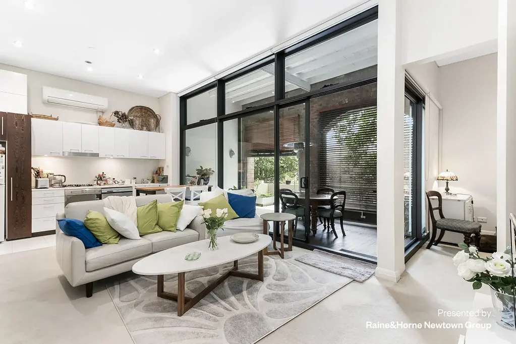 Modern Living In Heritage Conversion!