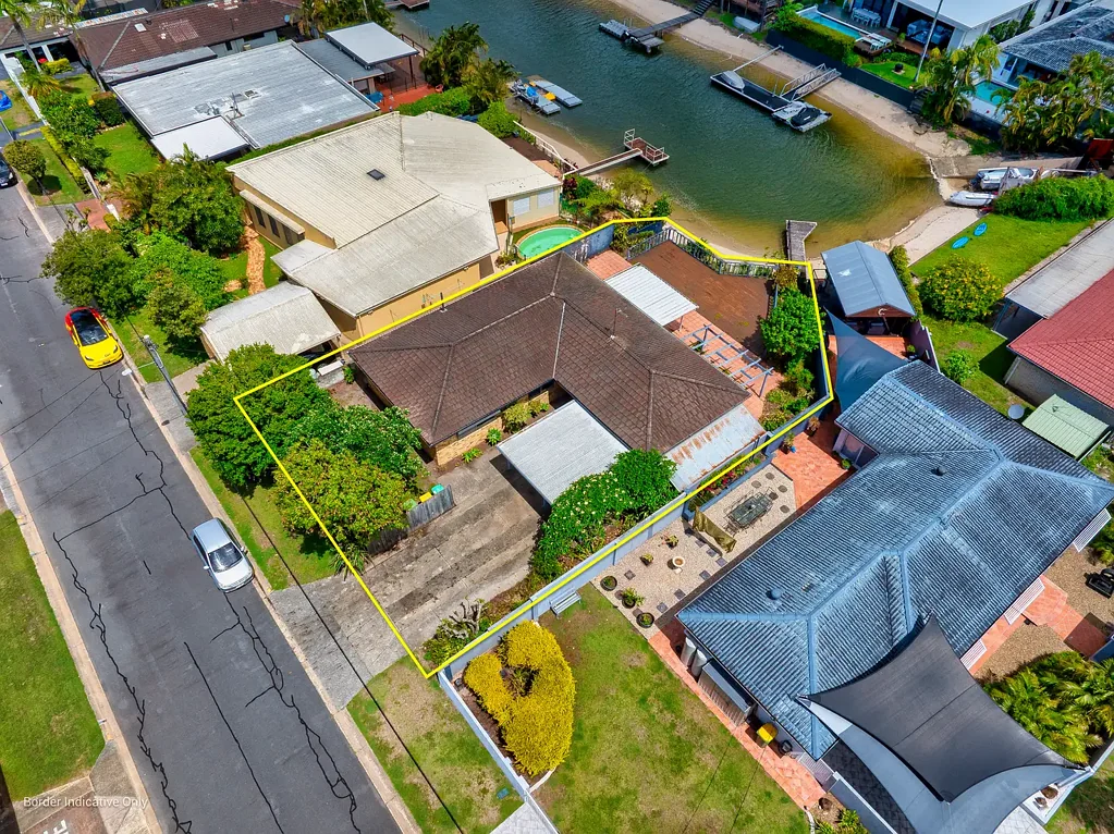 2 Palmetto Court, Broadbeach Waters, QLD 4218