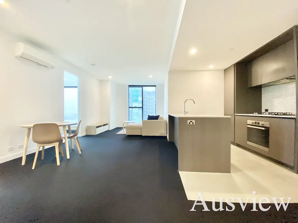Carlton 2chambre Premium Large Corner Apartment! Steps from City Centre!